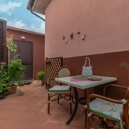 I Limoni - Goelba Apartamento *